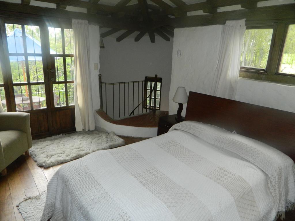 Hotel Rincon De La Montana Cota Екстер'єр фото