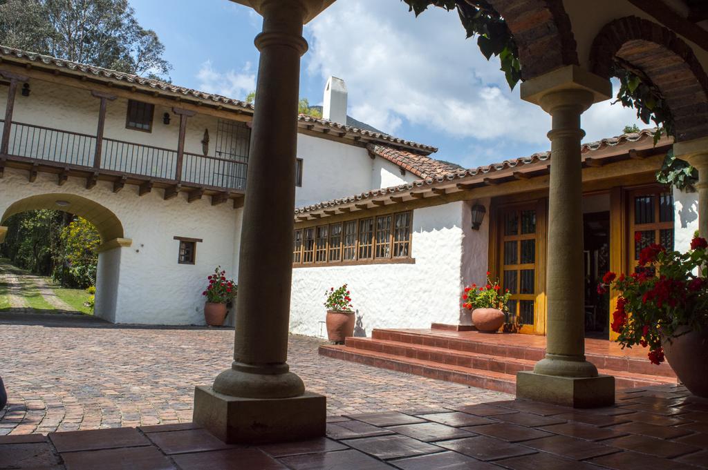 Hotel Rincon De La Montana Cota Екстер'єр фото